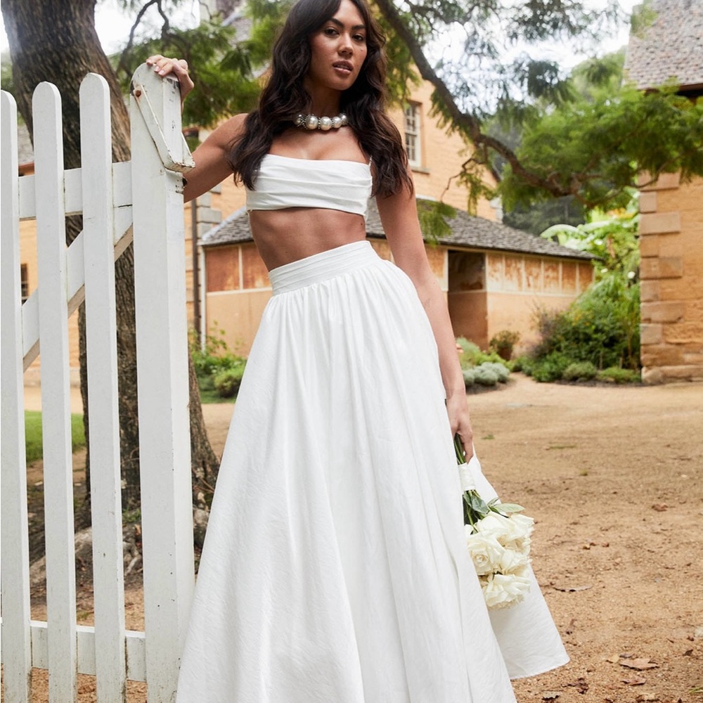 Selfie Leslie Love Songs White Set